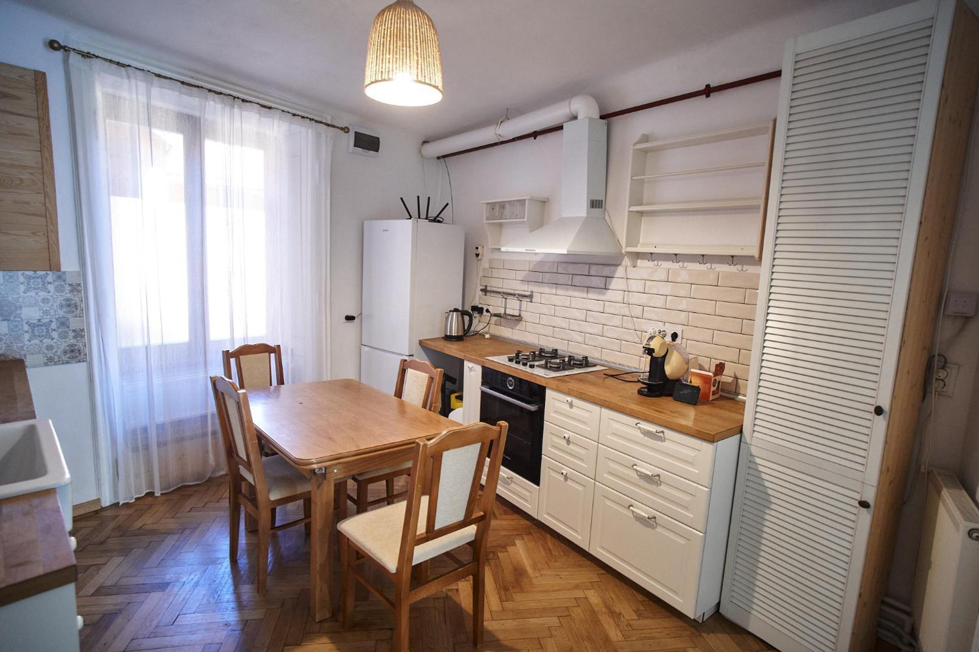Crown Jewels Centre Sibiu Apartment ภายนอก รูปภาพ