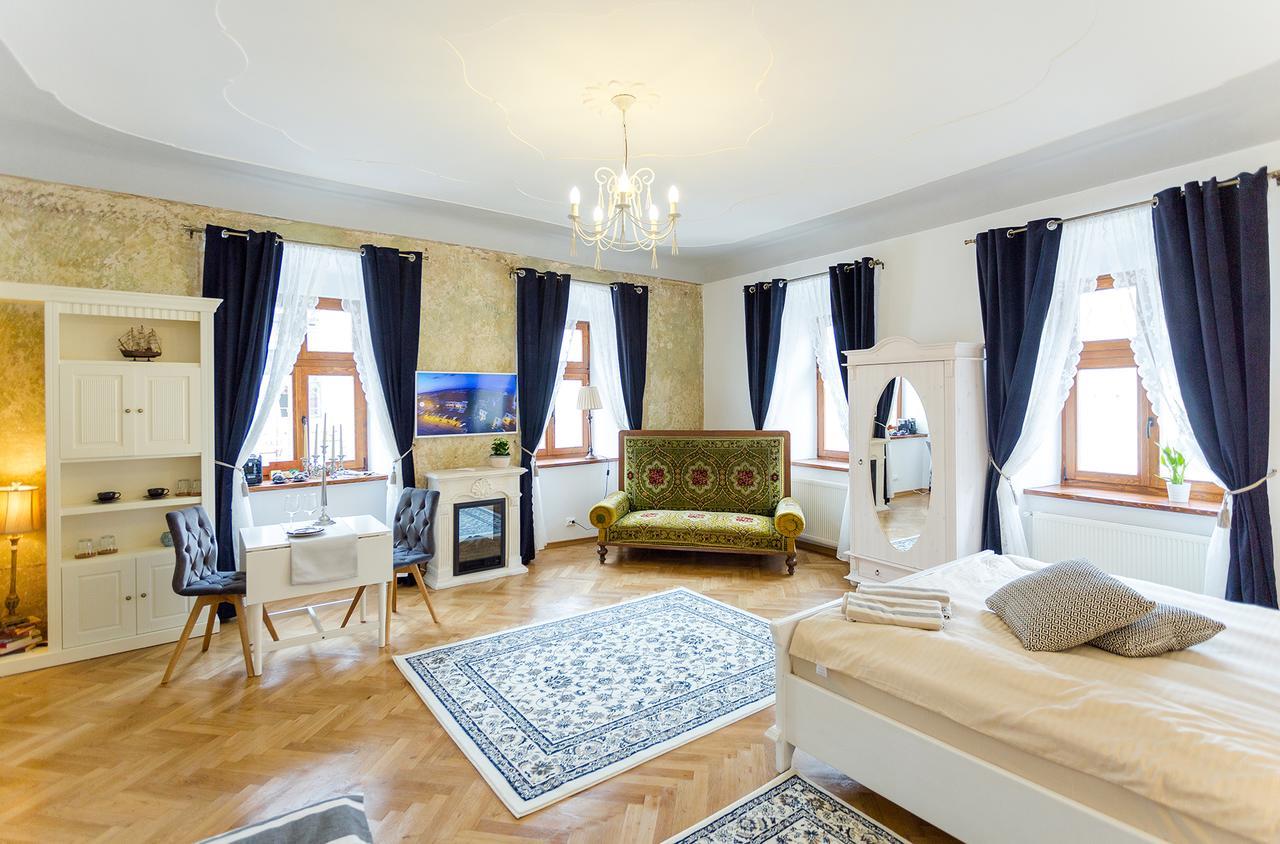 Crown Jewels Centre Sibiu Apartment ภายนอก รูปภาพ